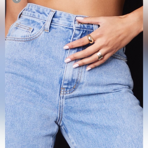 PLT Light Blue Basic Mom Jeans - Picture 4 of 7